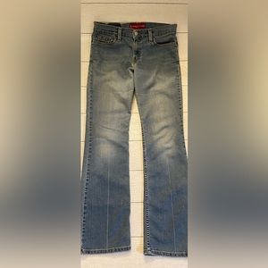 Levi’s 518 Superlow stretch boot cut